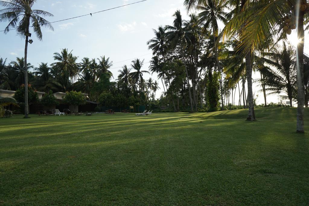 Langkah Syabas Beach Resort Kinarut Exteriér fotografie